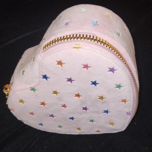 Stoney Clover Lane Park & Beach, Velour Pink Heart Case with Multicolor Stars - Picture 8 of 13
